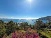 2P avec terrasse piscine et vue mer