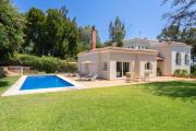 Exclusive Luxury Villa - Private Pool & Lush Garden