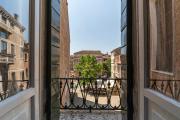 Charming 6-People Stay in Campo Santi Apostoli by Bricola Apartments