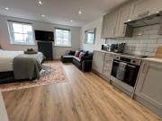 Studio flat in Shoreditch near Liverpool St and Brick Lane with WiFi, Washer, Dryer