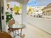 2 Bed Apartment Huge Terrace & Pool