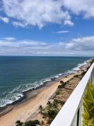 Beachfront 2BR with Pool & Gym - 30 mins to Airport