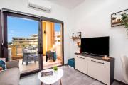 Always Traveling Near The City Center - Happy Rentals