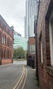 New Near Leeds Arena Stay with WiFi and Parking