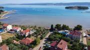 Top Neviđane