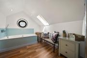 Top Kingswear