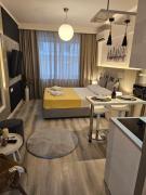 TRISAP Luxury Suites R Suite