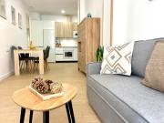 Stylish 2-bedroom beachside apartment