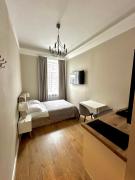 Smart Home Center Studios AK47
