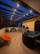 Top Golden Sands