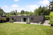 Spacious Architect-Designed Villa 2 Baths