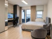 Lakeside Modern Apartment