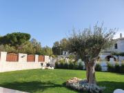 Domus Istella 200 meters from the sea