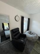 Dream easy privacy pod