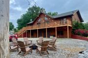 4BR Log Cabin Fireplace, Bar & Game Room