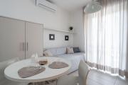 Elegante Appartamento Fronte Mare nel Residence El Palmar