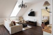 Elegant Provence Apartment on Tomas Garrigue Masaryk Avenue