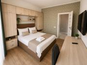 MAMAIA LAKE APARTMENTS