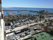 Estudio frente al mar con piscina