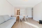 Stylish Newly Renovated 4 bedroom Apartment