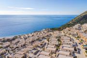 Top Himare