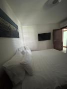 Bianco Deluxe Apartment