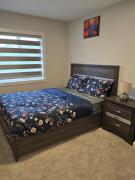 Modern Cozy Home - Spacious & Near Airport
