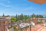Roma 62 Lake View,Terrace & Private Park - Happy Rentals