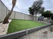 Top Pakenham