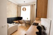 Central Breeze Flat x Self Check-in