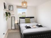 Large 5BR Home - Stratford - 3 Min to Elizabeth Line