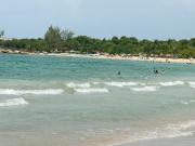 STEPS TO THE BEACH 2 Stunning condo 4 min walk to Bibijagua Beach and Catamarans