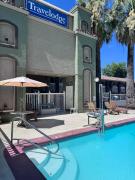 Travelodge by Wyndham Redding CA