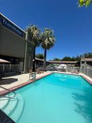 Travelodge by Wyndham Redding CA