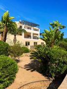 Top Paralimni