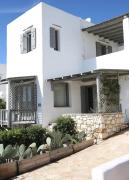 Top Aspro Chorio Paros
