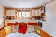 Top Llanddeiniolen