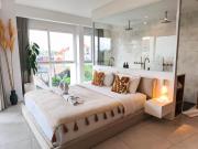 Elegant Modern Retreat in Heart of Berawa Canggu