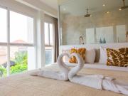 Elegant Modern Retreat in Heart of Berawa Canggu