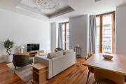 Elegant 2-Bedroom Apartment in Central Lisbon
