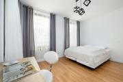 Unique Two Bedroom Apartment Perfect for Remote Work by Noclegi Renters