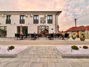 Family Inn