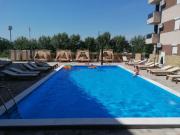 Kristi Lux NEW 1-bedroom apartment with Pool, Balcony and FREE Parking