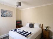 52 - room 3 - smart TV
