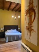 BERDINA habitación premium suite con patio de uvas,hidromasaje,kitchenette y cochera en un callejon privado del casco historico de Chacras de Coria