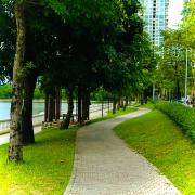 Modern 2Bedroom with Panoramic Lake and Skyline Views