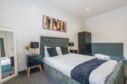 Group-Friendly, Sheffield Flat, sleeps 6