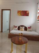 Stylish 2 BHK FF With Garden Access - OAK