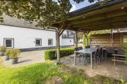 Haus mit 12 Schlafzimmern, 8 Bäder