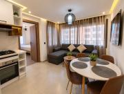 Elegant Apartment with Rooftop Pool